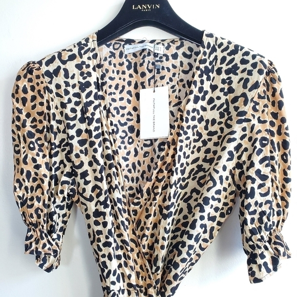 Faithfull The Brand Abbey Wrap Le Cinq Animal Print Midi Dress NWT Size 4/Small - Picture 6 of 12